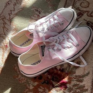 Light pink converse women 10
